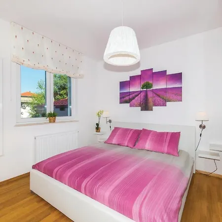 Apartment Kastel Gomilica With Sea View I *